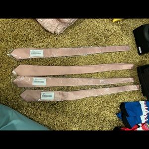 Azazie Dusty Rose Ties. NWT